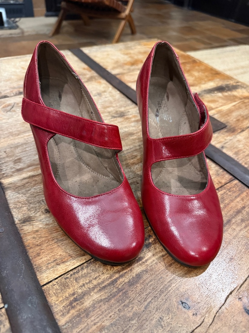 Whimsy Aerosoles Heelrest Mary Jane High Heel  burgundy  Shoes Strap Sz 8